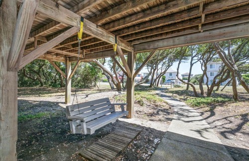 Kitty Hawk House | 4752 - Canopy Retreat by Resort Realty