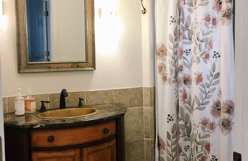 Bayou Oaks House | 47th Street Cottage in sunny Sarasota