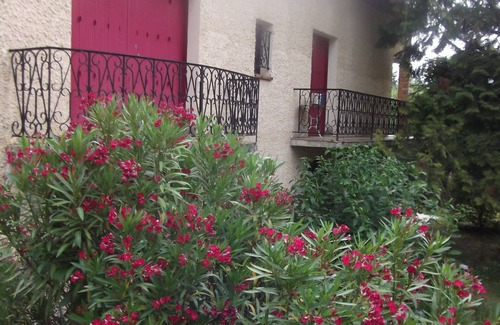 Vernet-les-Bains Apartment | 48 m² F2 apartment with garden on ground floor villa 5 min. walk from the spa