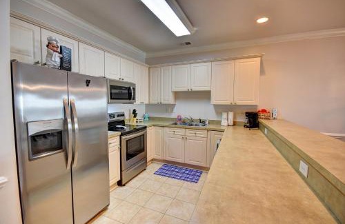 Central Myrtle Beach Apartment | 4827 Magnolia Lake Drive, #302 condo