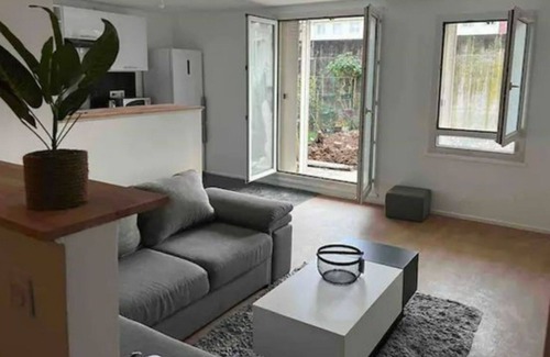 Neuilly-Plaisance Apartment | 48M2 APARTMENT with 40M2 garden