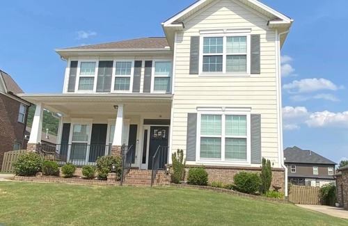 Gurley House | 4b/3b Quiet Single Family Home, Pool and Trails Near Redstone Arsenal
