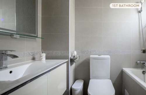 Daan Apartment | 4B2b Yanji Earthly Home 2min to SYS Memorial Hall MRT 延吉大地之家 4房2衛 2分到國父紀念館站