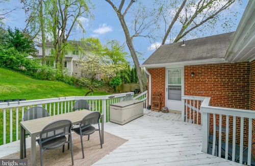 Arlington House | 4BA Extra Spacious!King Bed!Spacious Parking!