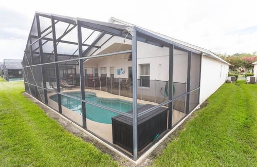 Cumbrian Lakes Villa | 4BD/3B,EXECUTIVE VILLA WITH SPA,MUST SEE,10 MIN FROM DISNEY