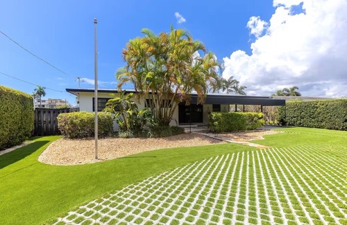 Lauderdale Harbours Villa | 4BD/3BA Waterfront Villa Close To Port, Beaches, Downtown