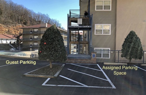 Lake Ozark Condo | 4BD/4BA Condo, Sleeps 10, Lake Front View, Steps from Pool, Family Fun!