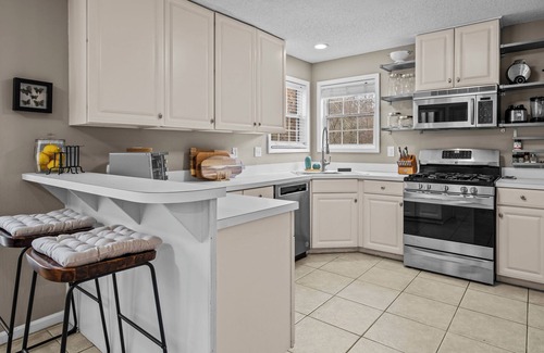 Smyrna House | 4BD Creekside Getaway - 2KG Beds, Sunporch, Firepit & Furnished Comfort!