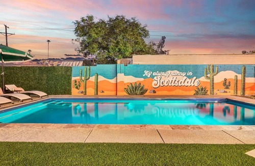 New Papago Parkway House | 4BD Heated Pool, Hot Tub, Putting Green