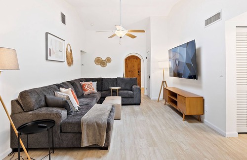 Dobson Ranch House | 4BD|Newly Remodeled✶Pool✶Your Desert Resort