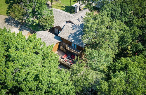 Mead House | 4Bdrm 3.5Bath - Boatslip - Internet - Comfort!