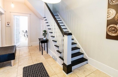 Saskatoon Downtown House | 4Bdrm Character Home Downtown