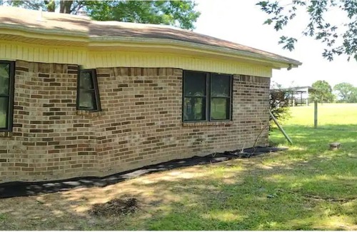 Hartman House | 4bdrm. Quiet and Peaceful. Family & Pet Friendly!