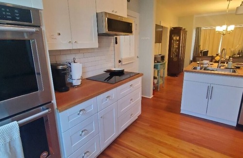 St. Petersburg - Clearwater House | 4Bed Spacious Home w/cocktail pool Minutes 2 dtwn St Pete!