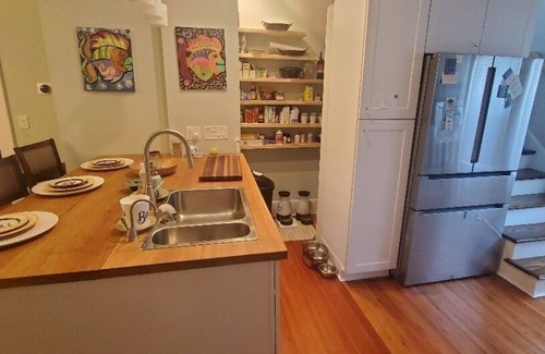 St. Petersburg - Clearwater House | 4Bed Spacious Home w/cocktail pool Minutes 2 dtwn St Pete!