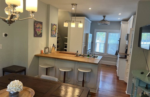 St. Petersburg - Clearwater House | 4Bed Spacious Home w/cocktail pool Minutes 2 dtwn St Pete!