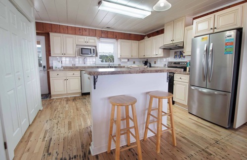 Edisto Island House | 4BR 2BA Oceanfront/Classic Beach Bungalow ~ Barefoot Bungalow