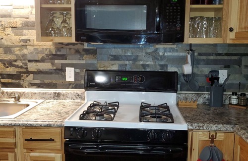 Crosby House | 4BR 2BA The Pine Place Cabin in Crosby - Roam, Ride, Relax