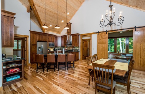 Nashville Cabin | 4BR, 3.5BA cabin