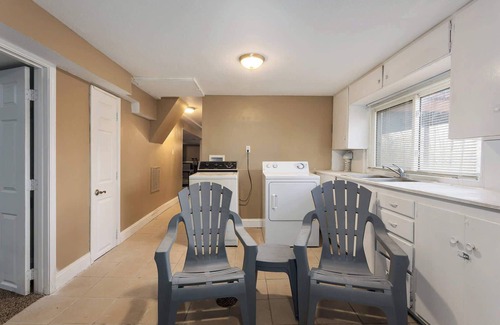Kansas City House | 4BR/3BA Family Home only 3 Mins from Kauffman!
