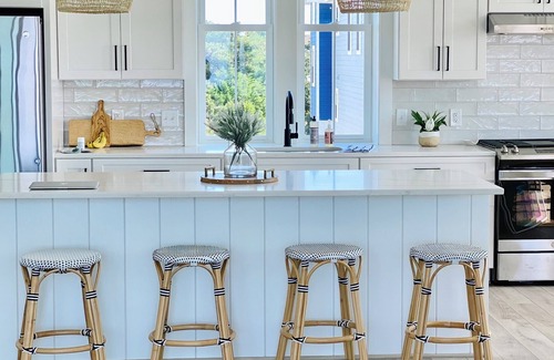 Salvo House | 4BR 3BA Waterfront Slice of Heaven! Luxury, hot tub, sunsets, fishing.