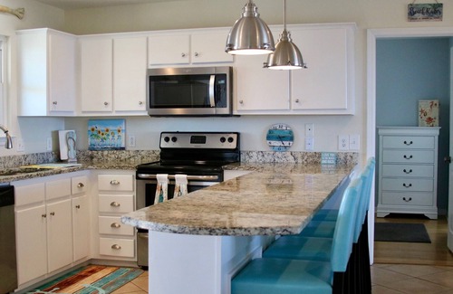 Dauphin Island House | 4BR/3BA with Private Beach, Pier/Boat Lift, Dog Friendly, Free Kayaks, Best WiFi