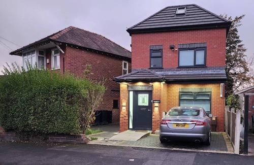 Offerton House | 4br-7guests-freeparking-garden-nearmanchester