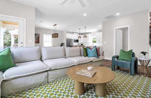 Crescent Beach House | 4BR beach club w/Hot tub + Pool + Game room