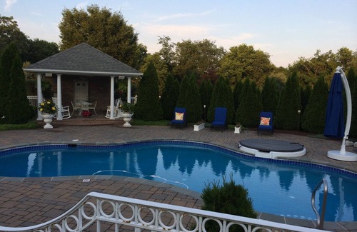 Ballenger Creek Cottage | 4BR Cottage: Pool, Near Downtown, Heated Spa-Open Year Round, On-site Masseuse!
