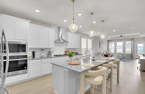 Buda House | 4BR Getaway w/Fitness Room | Near Austin