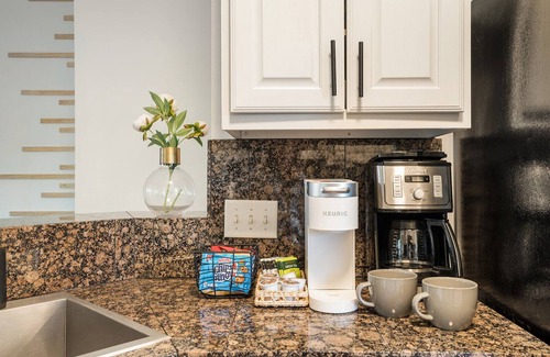 University Hills and Windsor Park House | 4BR Heated Pool & Theater for Group, ACL/F1, Min to DT, UT, and Moody Center