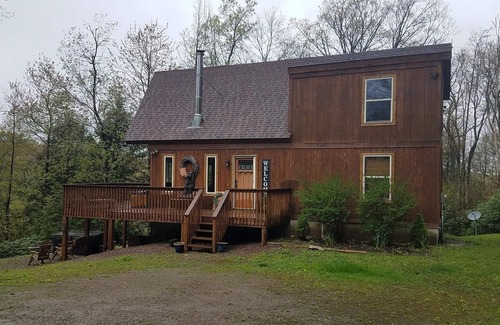 Crellin House | 4BR home in Yough Mtn Resort, sleeps 12. 15 min to Deep Creek Lake Resort