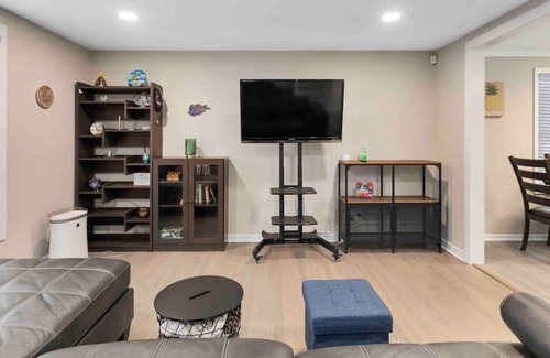 Kansas City House | 4BR Home Northland/Safe/Pets Welcome!