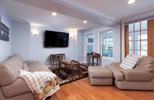 Diamond Point House | 4BR Home W/Bar!