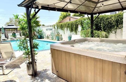 Pointe Scottsdale House | 4BR home w/heated pool & lounge chair!