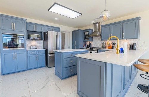 Eufaula House | 4BR Lakeview Game Room Hot Tub Fire Pit & Grill