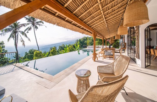 Tigawasa Villa | 4BR Lovina Paradise - Ocean View