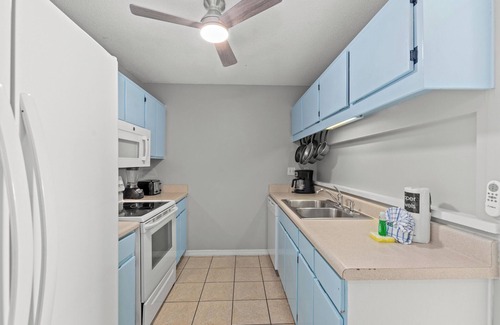 Thomas Drive House | 4BR Modern Beach Escape Awaits!