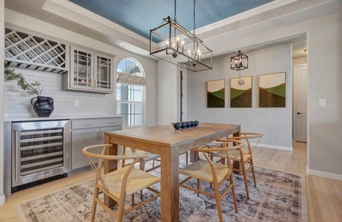 Monument House | 4BR Mountain views - Pool Table