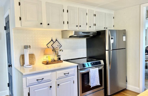 Newbury House | 4BR near Plum Island & Newburyport, sleeps 8