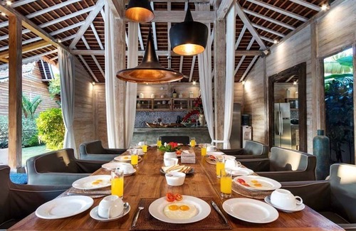 Kerobokan Villa | 4BR NICE VILLA FOR FAMILY HOLIDAY