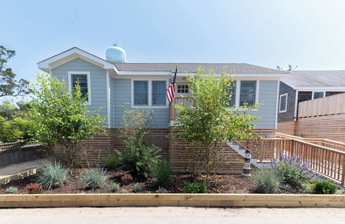 Seaview House | 4BR Ocean Beach Luxury Getaway with Plunge Pool