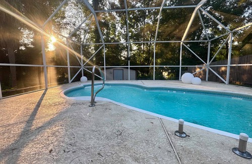 Fortson House | 4BR Pool Sleeps 8 Grill Backyard Near Fort Moore