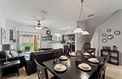 Regal Palms House | 4BR Sleeps 8 Pool Games & More!