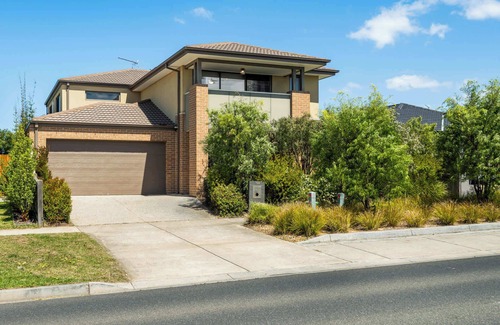 Torquay House | 4BR Torquay Haven - Up to 8 guests!