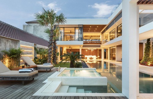 Berawa Villa | 4BR VILLA CANGGU NICE PLACE FOR GROUPS