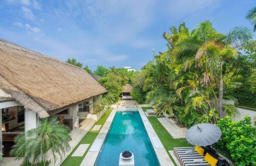Laksmana Villa | 4BR Villa with Large Pool at Seminyak Beach