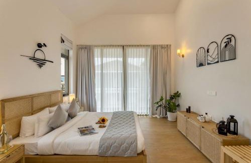 Nerul Apartment | 4BR w Pvt Pool nr Coco Beach, Nerul