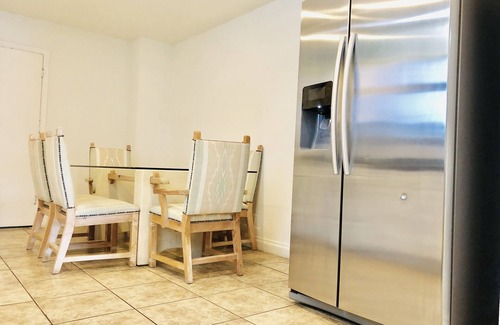 Beverly Green House | 4BRhouse,STRIP,LVCC,bigparking,family,pets-friendly,Semashow,CES,convention
