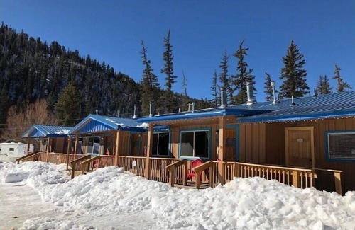 Taos Ski Valley Condo | 4K River Ranch Condo 5 Sleeps 2